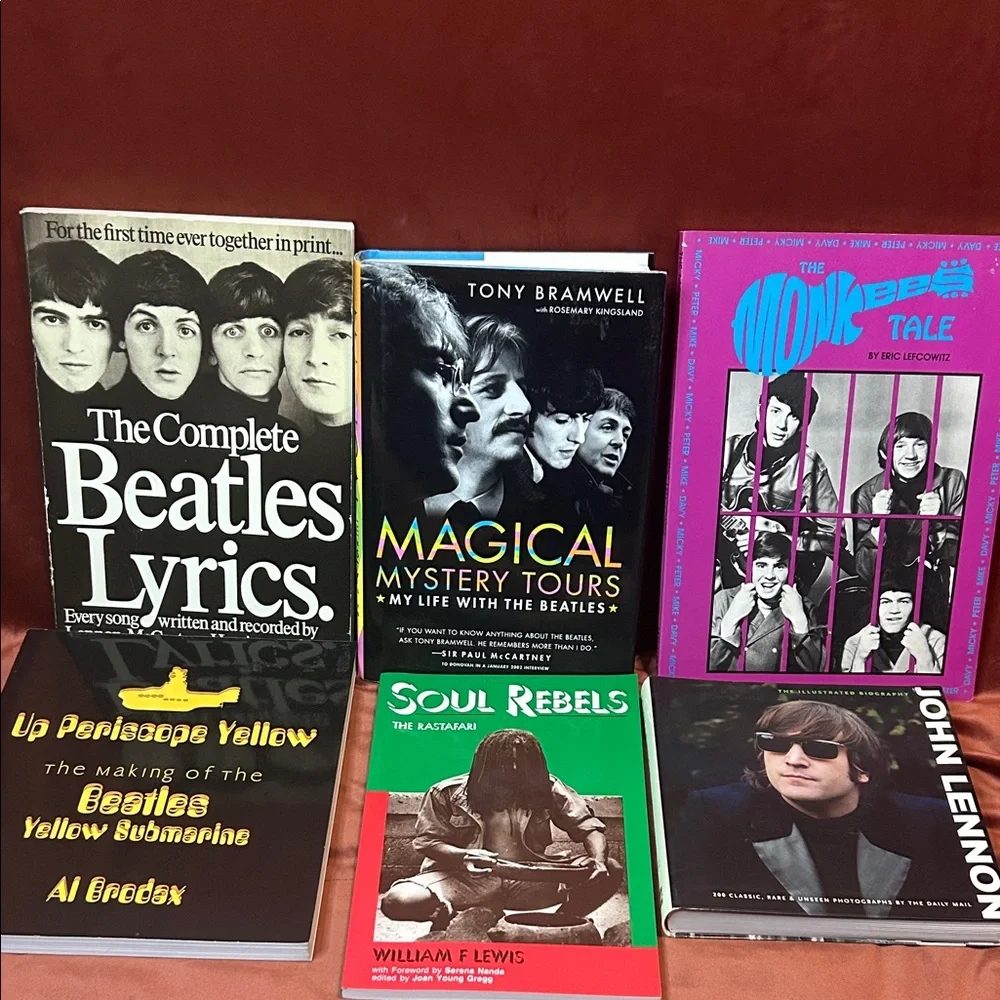 Musician Book Collection - Picture 1 of 2